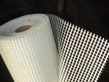 Lưới thủy tinh là một loại vật liệu được làm từ sợi thủy tinh có độ bền cao