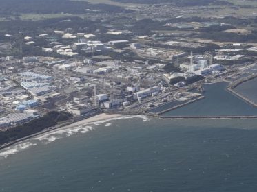 Nước thải bị nhiễm các chất phóng xạ gây nguy hiểm đến con người và môi trường